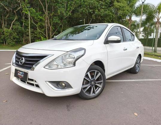 NISSAN VERSA 1.6 16V FLEXSTART SL 4P XTRONIC NISSAN VERSA 1.6 16V FLEXSTART SL 4P XTRONIC